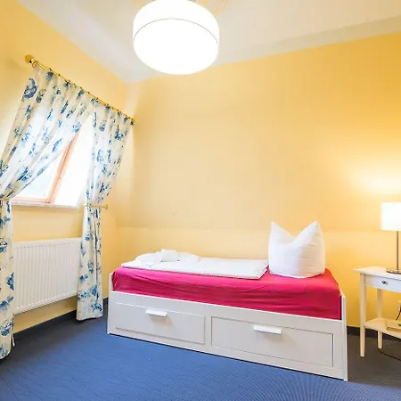 Parkhotel Muldental 아파트 3*