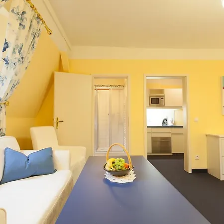 דירה Parkhotel Muldental 3*