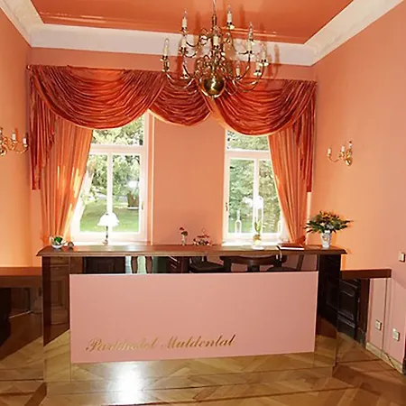 דירה Parkhotel Muldental 3*