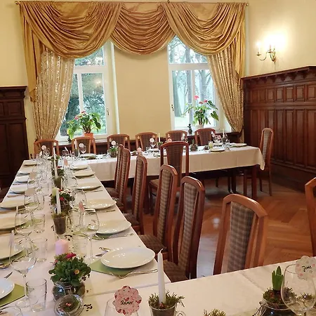 Parkhotel Muldental דירה 3*