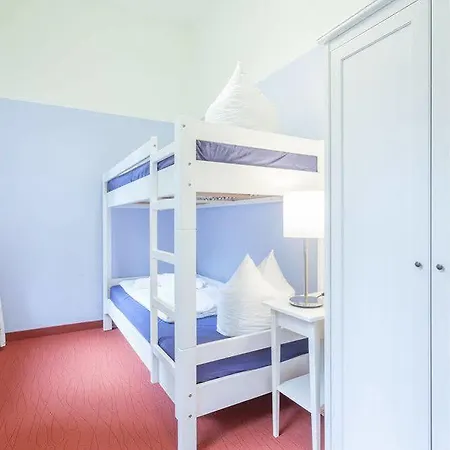 Apartament Parkhotel Muldental 3*