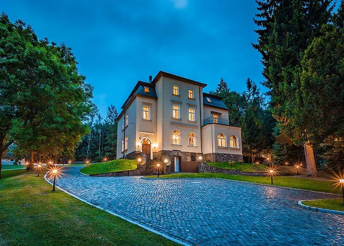 Parkhotel Muldental شقة