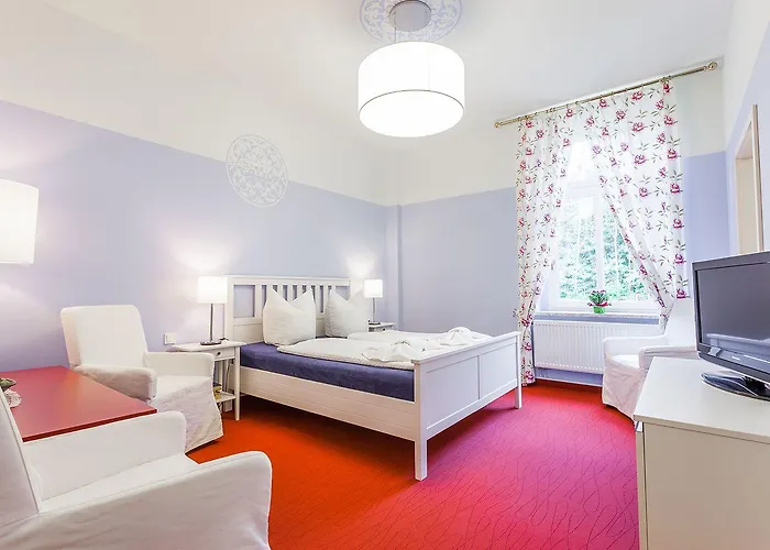 Parkhotel Muldental 3*