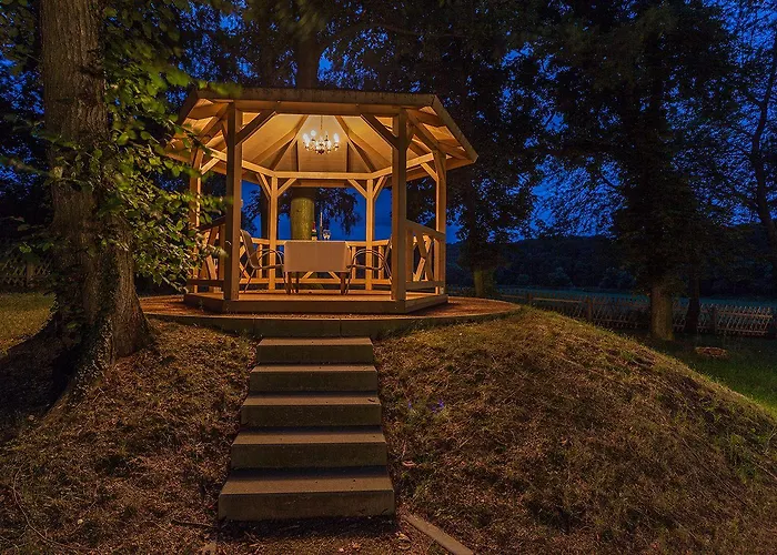 شقة Parkhotel Muldental