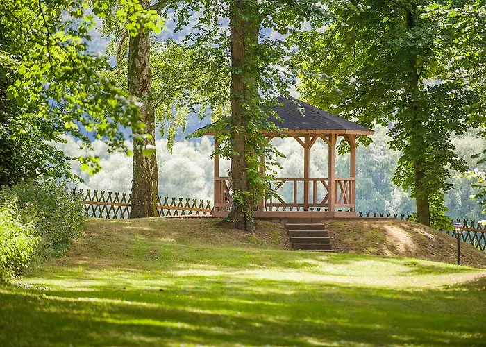 شقة Parkhotel Muldental Colditz