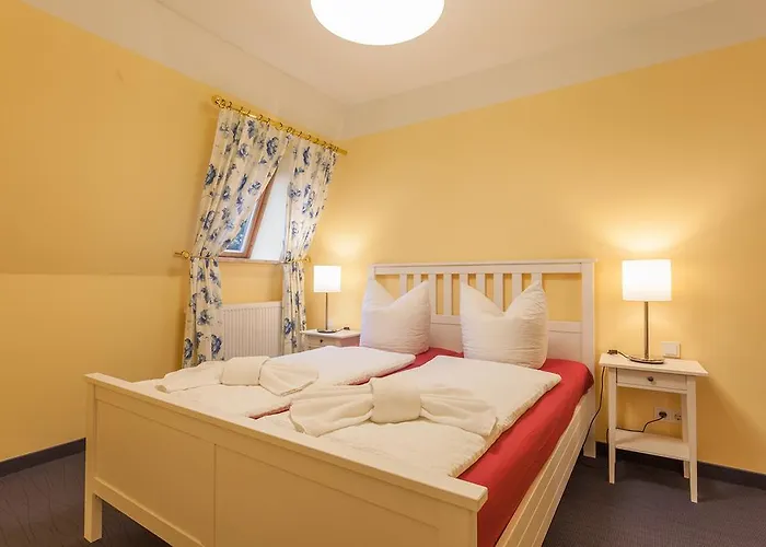 شقة Parkhotel Muldental 3*