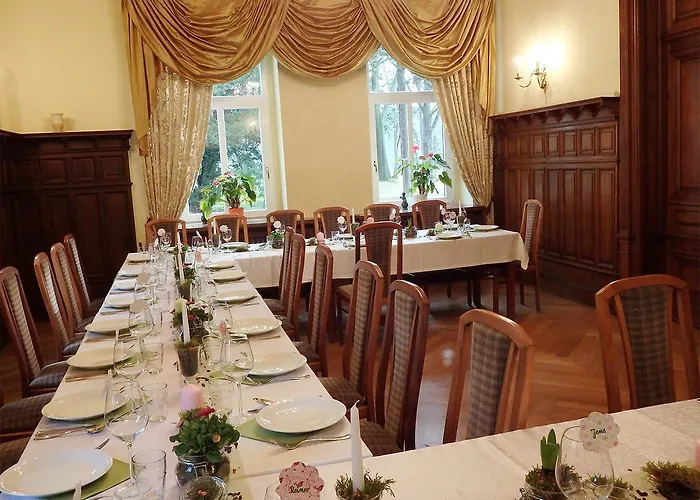 Parkhotel Muldental شقة 3*